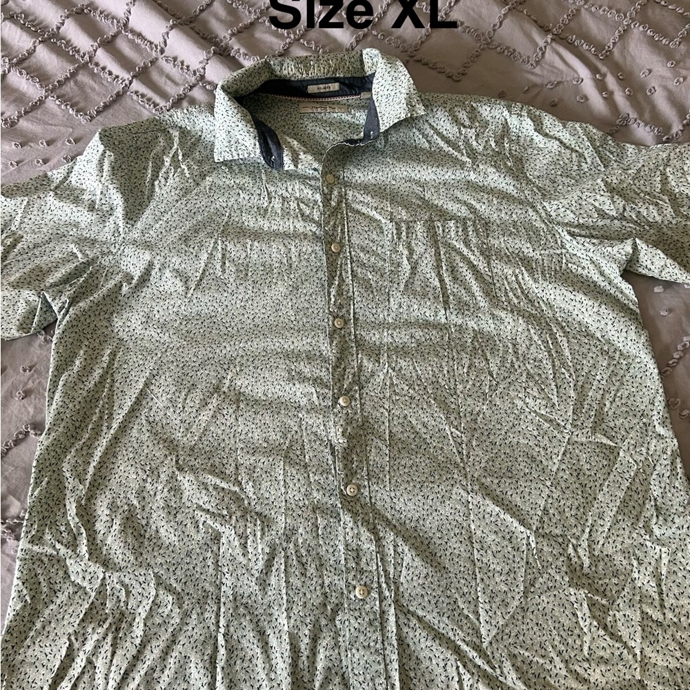 Casual Green Patterned Button Down Shirt - image 1